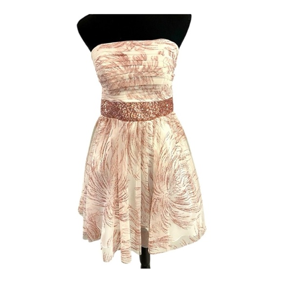 Beautiful Strapless Dress by Masquerade - Juniors Size 11/12 - Picture 2 of 11